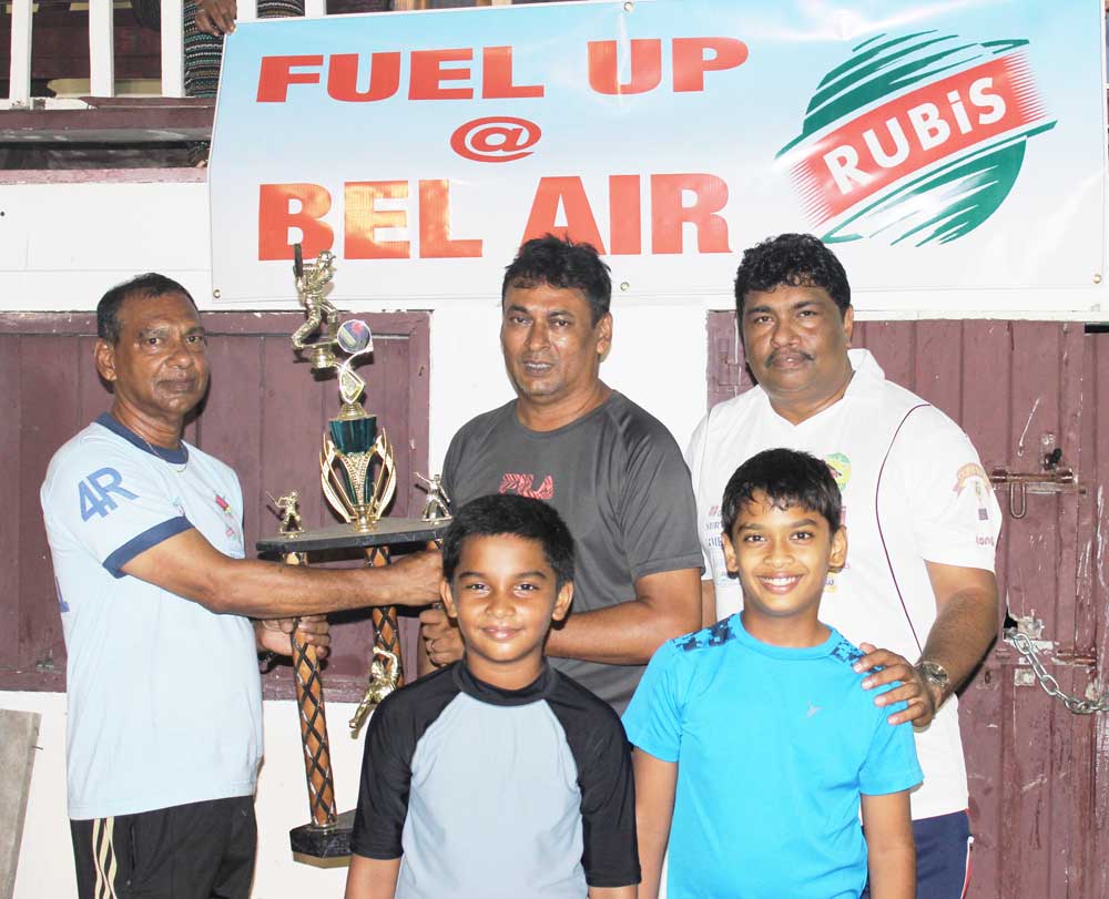 http://www.kaieteurnewsonline.com/images/2016/10/Ramesh-Sunich-of-trophy-stall-handing-over-the-winnin-online.jpg