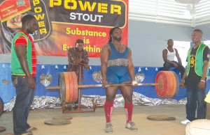 Theodore Henry caught deadlifting  462 ¾ pounds at the GAPF's Power Stout Novice  Championship. (Franklin Wilson photos) 