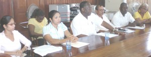 GPSU’s President, Patrick Yarde, (centre) and other officials at the press conference Saturday.