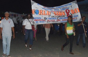 The candlelight walkers heading  to the Vreed-en-Hoop Stelling