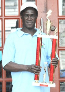 Organising secretary of the GDA Mark Wiltshire displays the first place team trophy.