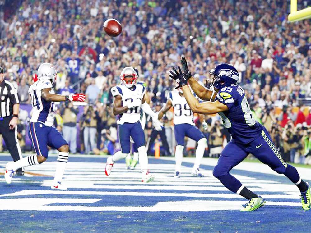 DOUG BALDWIN Seahawks wide receiver scores a TD against the Patriots