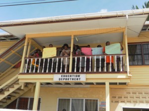 Teachers protesting  at the Regional  Education Department 