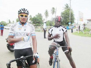 Winner Orville Hinds (right) and Alonzo Greaves.