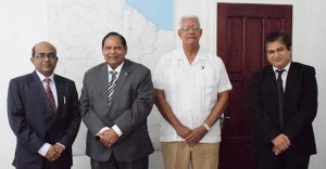 Indian High Commissioner to Guyana, Venkatachalam Mahalingam; Prime Minister Moses Nagamootoo, Minister of Agriculture Noel Holder, and an official of the Indian High Commission during the meeting yesterday.