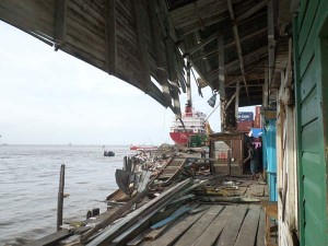 The wharf on the day it collapsed (File Photo)