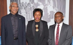 From left: President David Granger, Political Advisor to the Commonwealth Secretariat, Dr. Tres-Ann Kremer and Minister of Foreign Affairs, Mr. Carl Greenidge, at the Ministry of the Presidency.