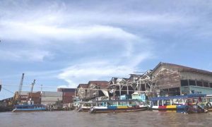 The current state of the wharf at Stabroek when approaching the speedboat loading area.