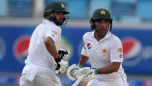 Azhar Ali and Sami Aslam put on an opening partnership of 215 © AFP