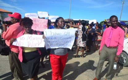 West Berbice teachers protest against REO over unpaid salaries