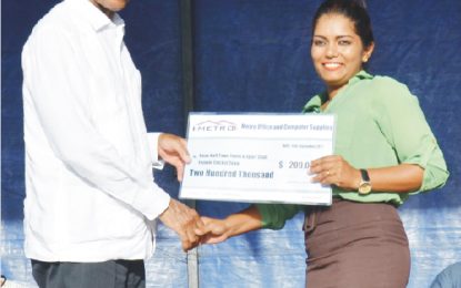 Metro Office Supplies renews RHTYSC  Female Cricket Team sponsorship