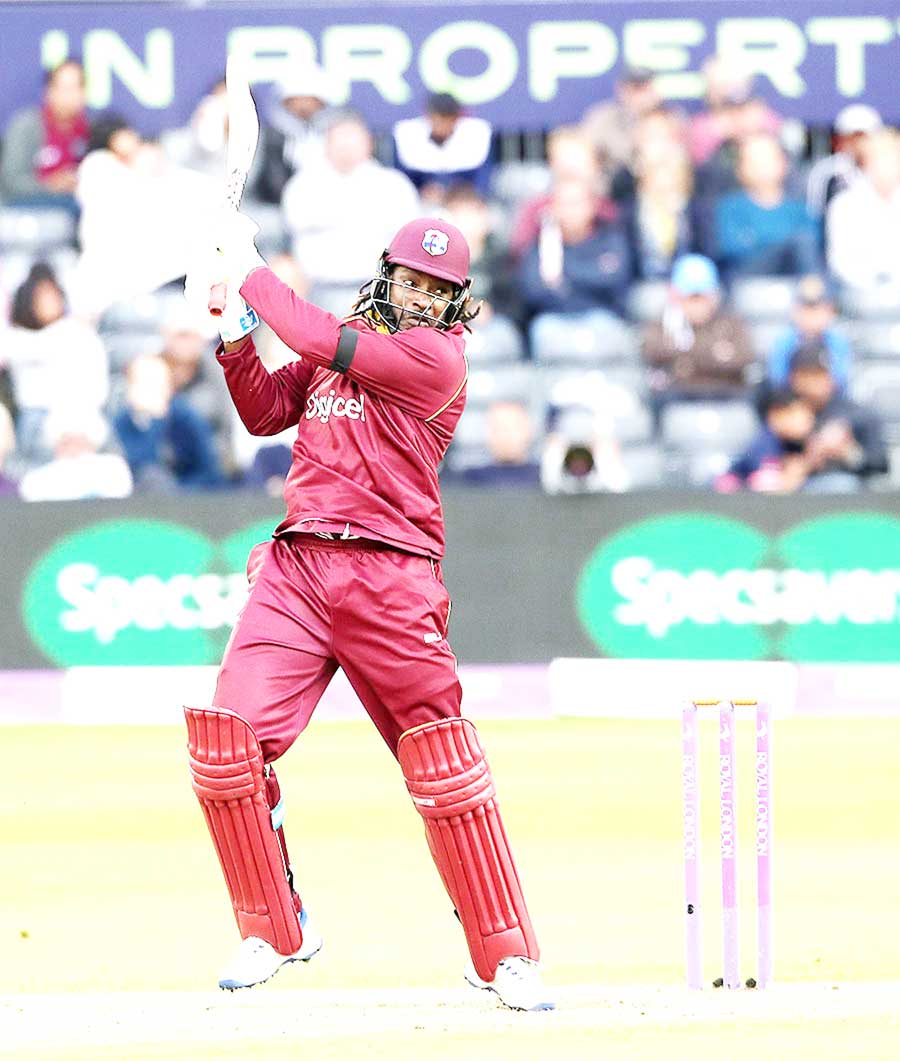 https://www.kaieteurnewsonline.com/images/2017/09/Chris-Gayle-quickly-found-his-range-in-West-Indies-chase-to.jpg