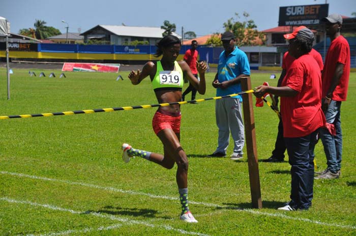 https://www.kaieteurnewsonline.com/images/2017/09/Joana-Archer-crosses-the-finish-line-in-the-800m-at-this-years-Inter-Guiana-Games-in-Suriname.jpg