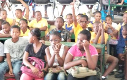 Hundreds turn out to Education Ministry Maths Camp