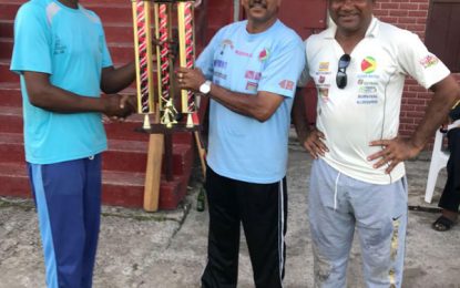 Floodlights claim Trophy Stall Softball title