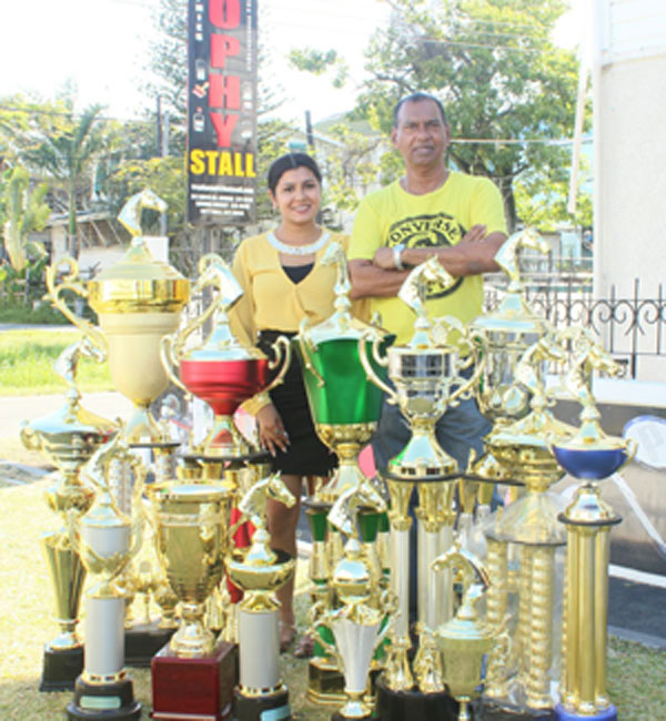 https://www.kaieteurnewsonline.com/images/2018/03/Ramesh-Sunich-of-the-Trophy-Stall-and-Alisha-Mohamed.jpg