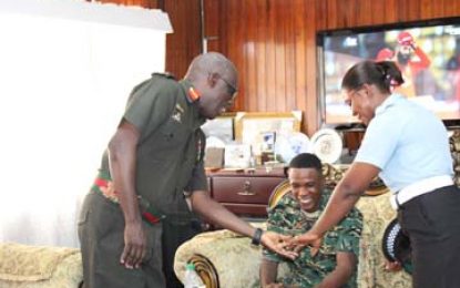  Infantryman congratulated by army chief for marriage proposal to policewoman