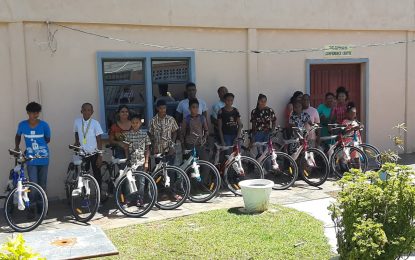 RHTYSC, MS and Aurora Gold Mines assist ten students with bicycles for School