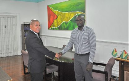 GASA President visits ‘Sports Minister Dr. Norton