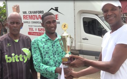 Overseas based Guyanese rewards promising top Junior cyclist Mario Washington