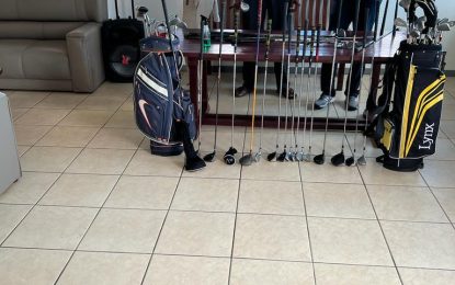 Winnipeg Golfers make sizable donation of golf clubs and accessories to the Lusignan Golf Club