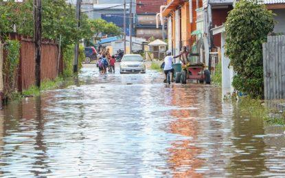 Faulty koker causes major flooding in Charlestown communities  