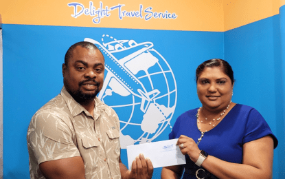 Delight Travel Service donates to Golden Mile resuscitation