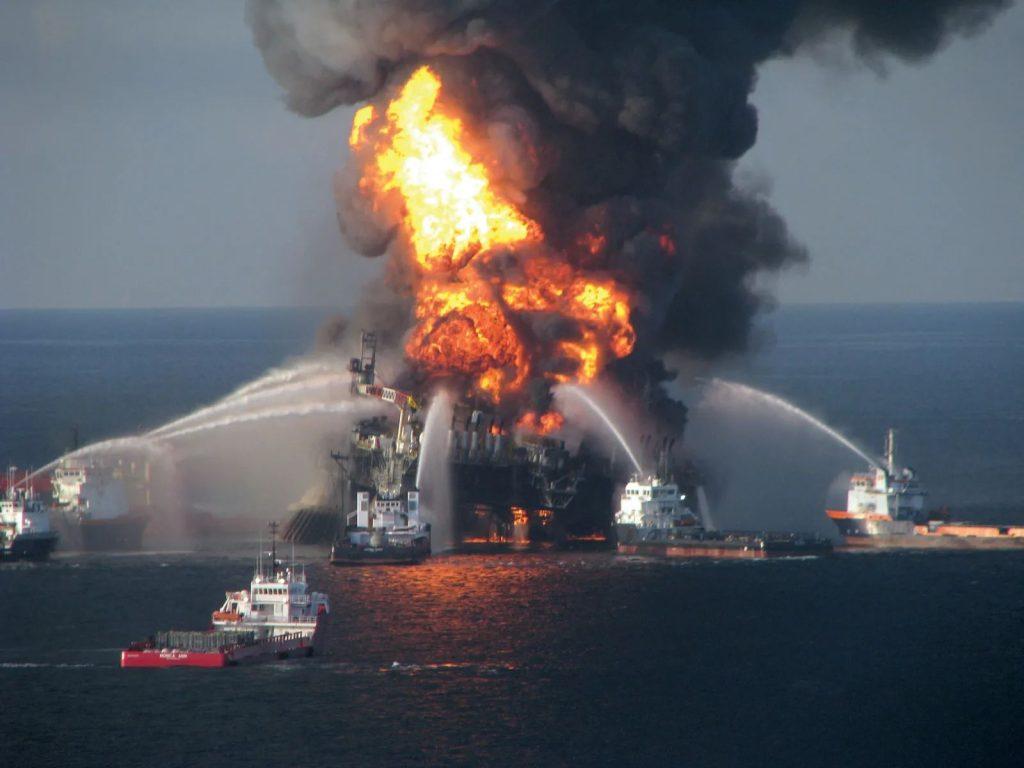 BPs Deepwater Horizon exploration rig on fire