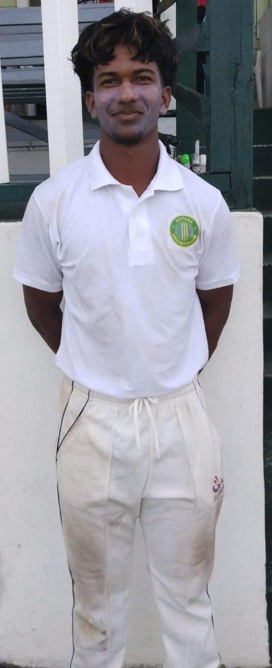 Arun Persaud took 5-69 at GCC.