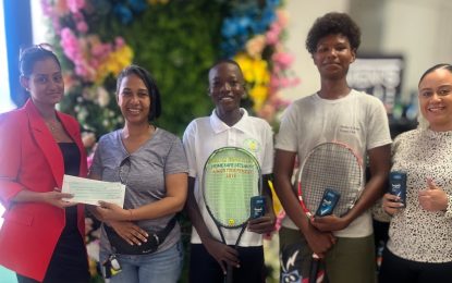 De Sinco Limited supports young tennis players on overseas journey