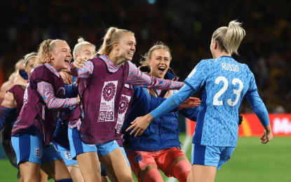 England reach first World Cup final despite Kerr stunner