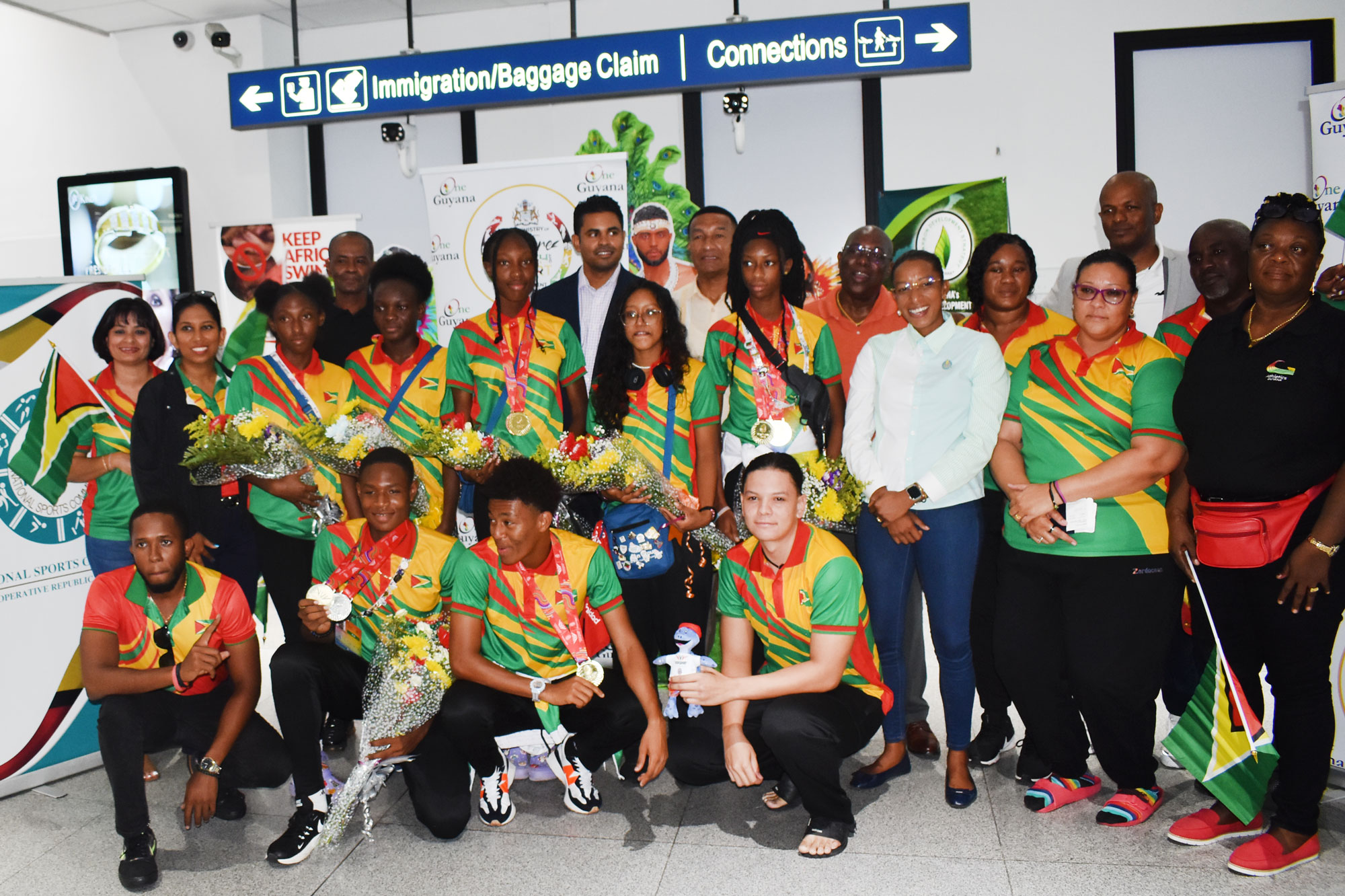 Youth Commonwealth stars receive hero’s welcome at CJIA - Kaieteur News