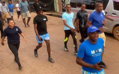 Deputy Commander, Superintendent Marlon Taylor, leads the way in police fitness programme