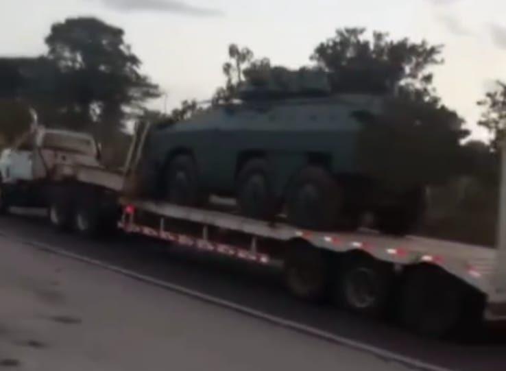 Venezuelan war tanks being transported to the border on Friday