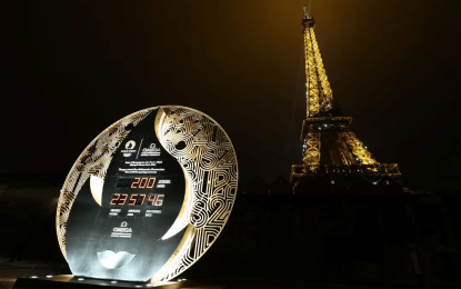 Macron hits Paris 2024 countdown button