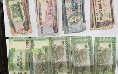 Taxi driver in ‘hot water’ after passenger escapes from police, leaving $280,000 in fake money behind