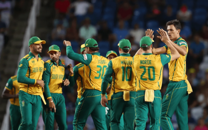 Pacers, Shamsi brilliance rocket South Africa into finals