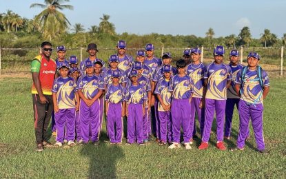 Suenarine donates uniforms to Cotton Tree Cricket Club