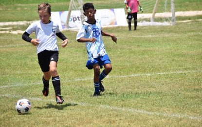 Excitement builds as Round 2 of Courts Optical Pee Wee U-11 Football kicks off