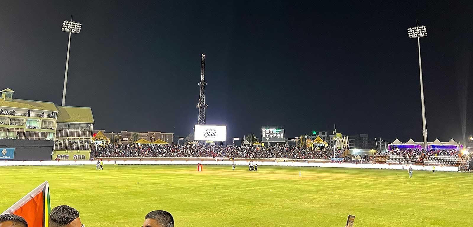 Lights out! Power failure to three light towers forced a three-hour delay to the to the CPL Eliminator between the TrinBago Knight Riders and the Barbados Royals   (Rawle Toney photo)