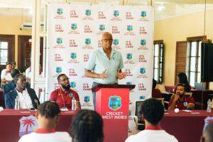 West Indies legend Courtney Walsh addresses a captive CWI Men's Academy.  (CWI)