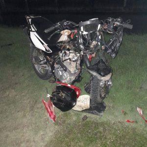 E/bo motorcyclist fractures hip, rib cage after crash with GPL pole