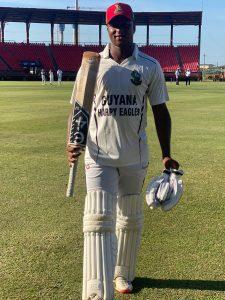 Alimohamed, Motie stroke fifties as Harpy Eagles stay in the hunt