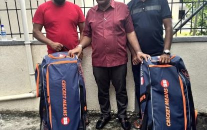 Tucber Park Cricket Club receives cricket gear from Minister Zulfikar Mustapha