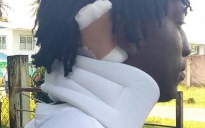 Gunmen beat, tie and force victim under bed before escaping with loot
