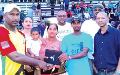 West Berbice Chamber of Commerce donates to fire victims