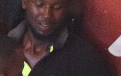 Girlfriend send goldminer to steal chainsaw, TV