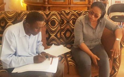 Bandits snatch $1.5M, loaded firearm from businesswoman