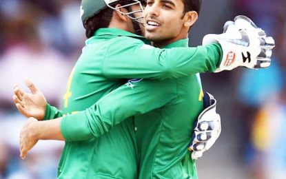 Q Mobil Cup t20 series…Khan’s dream debut and Malik’s unbeaten 38 see Pakistan to 1-nil lead