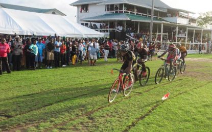 Leal, Stuart take cycling honours